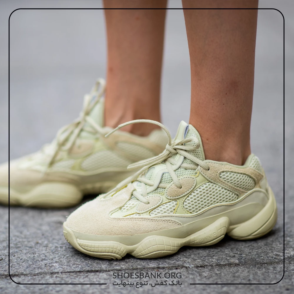 آدیداس The Yeezy: کفش کتونی محبوب نوجوانان